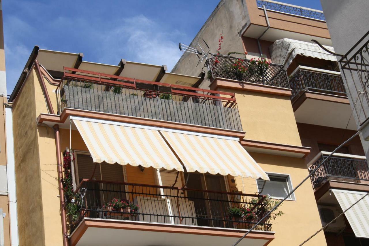 Casa-B&B Bouganville Attico 85 Mq Barletta Exterior photo